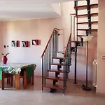 לינה וארוחת בוקר Ferula Loft 3*